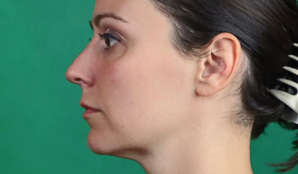 Neck before desktop